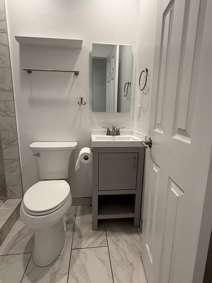 1205 S Broadacres Ave - Photo 4 of 10