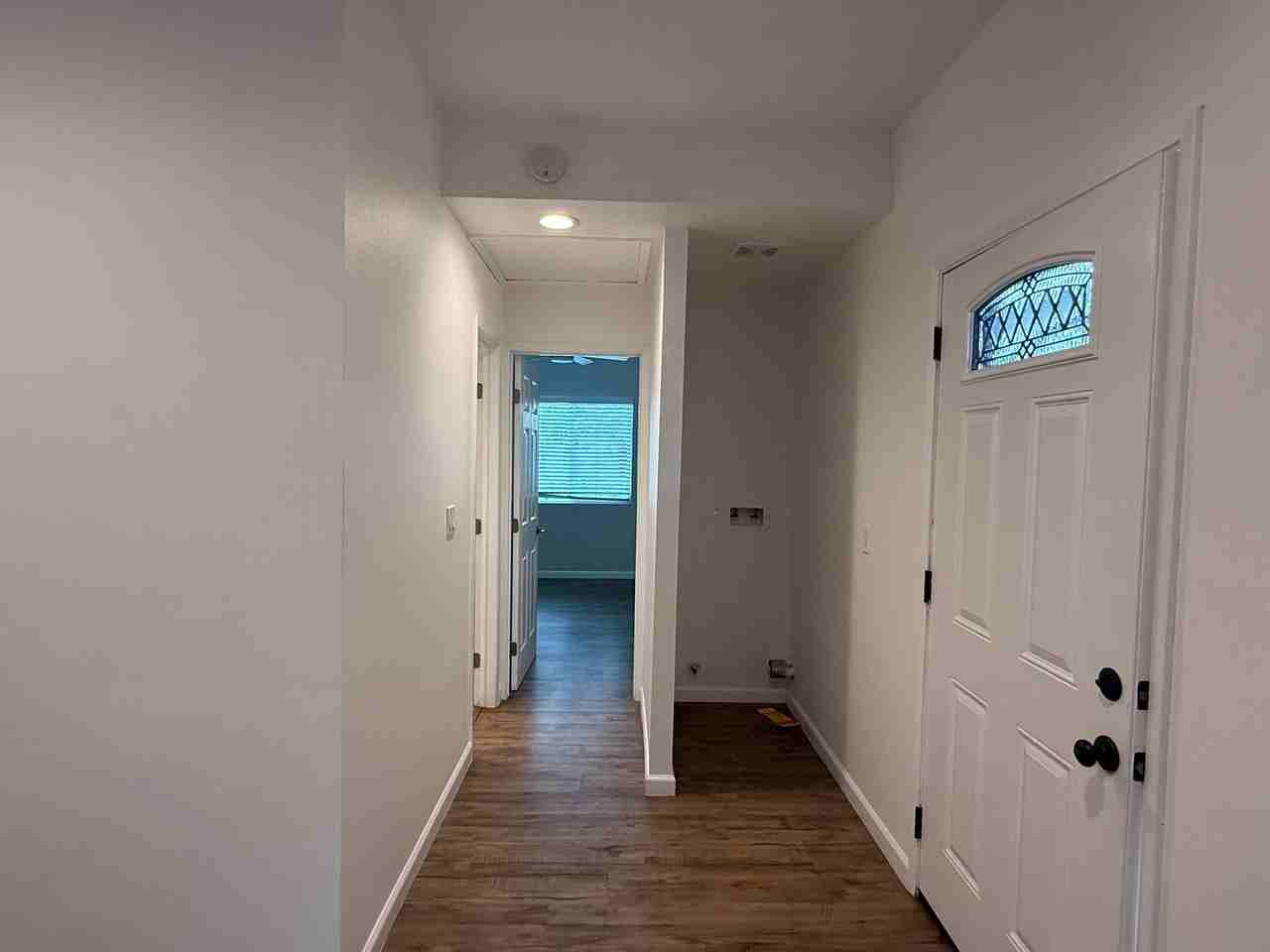 1205 S Broadacres Ave - Photo 7 of 10