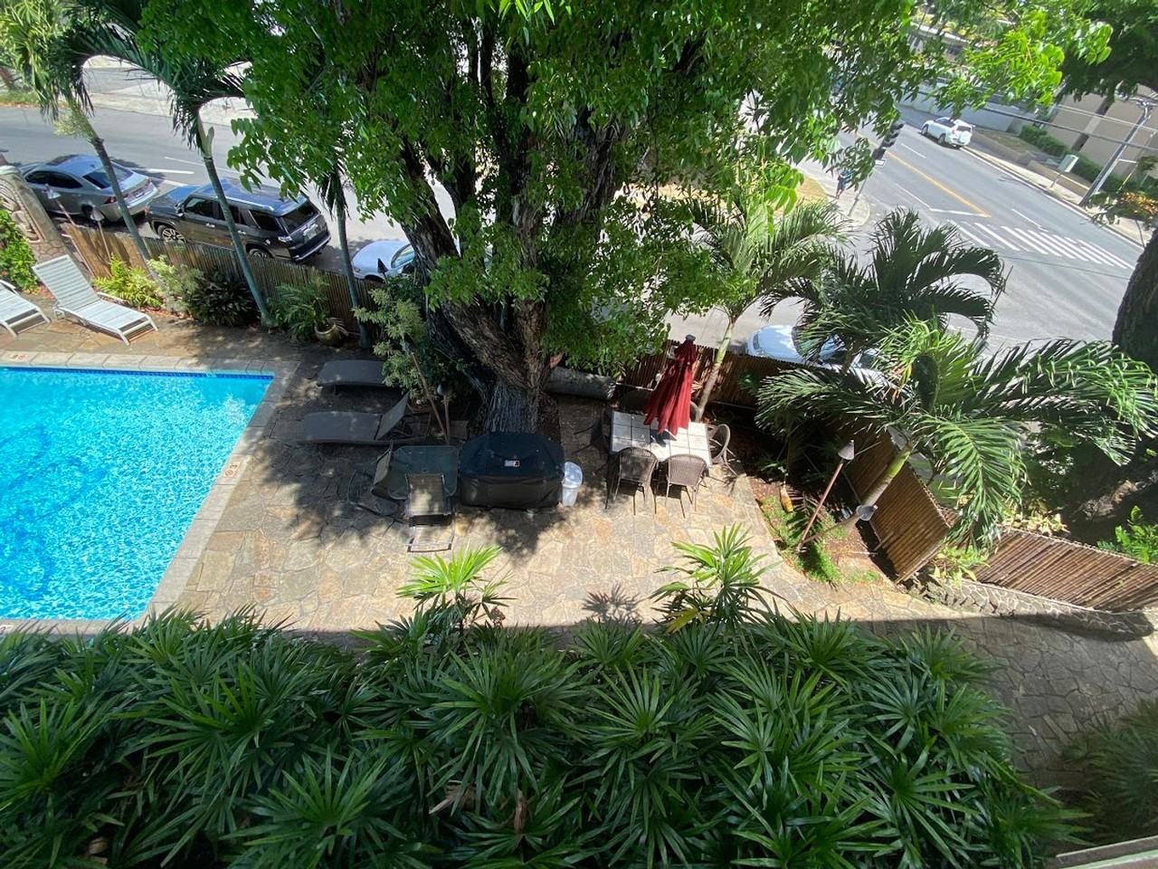 1190 Wilder Ave #302 - Photo 5 of 16