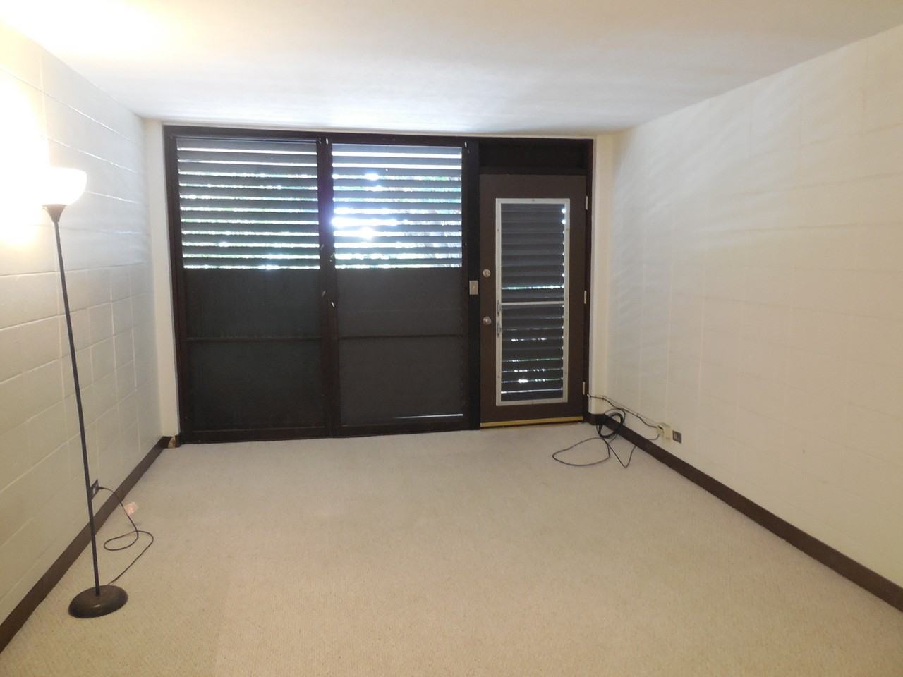 1190 Wilder Ave #302 - Photo 6 of 16