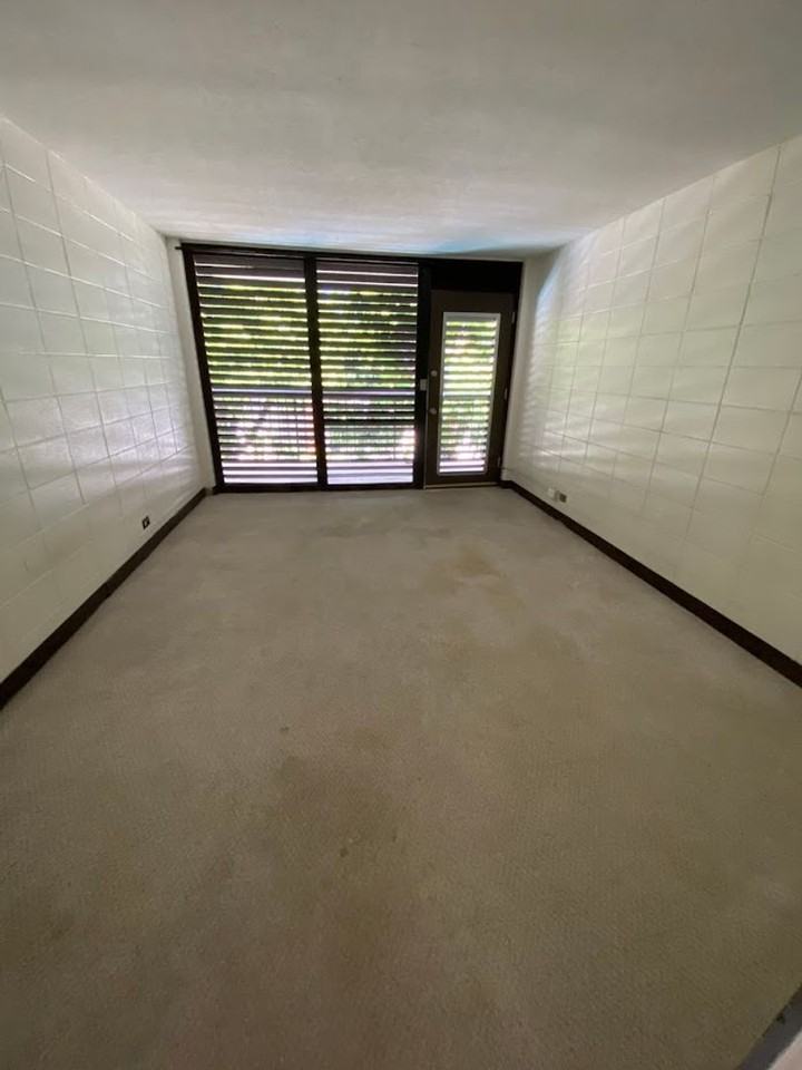 1190 Wilder Ave #302 - Photo 7 of 16