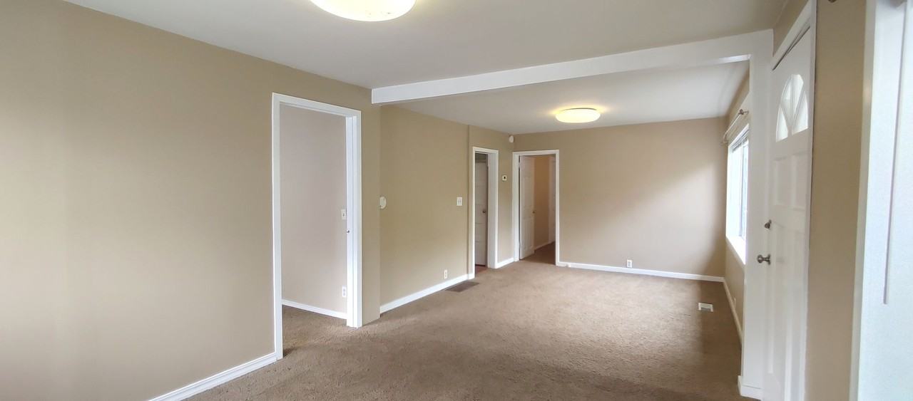 1926 Se Marion St - Photo 6 of 26