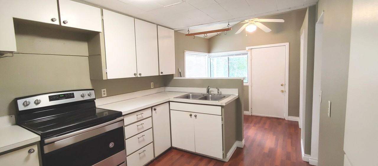 1926 Se Marion St - Photo 7 of 26