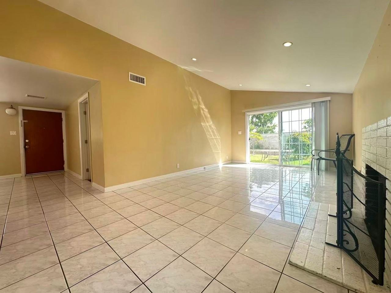 1722 Matchleaf Ave - Photo 4 of 14