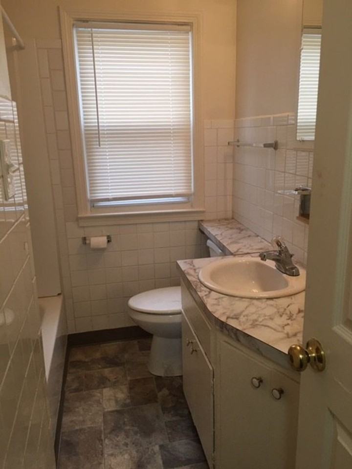 1320 Inman St - Photo 7 of 11