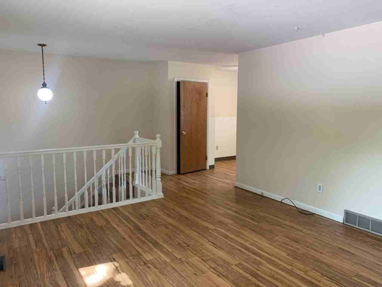 320 Del Clair Rd - Photo 4 of 31