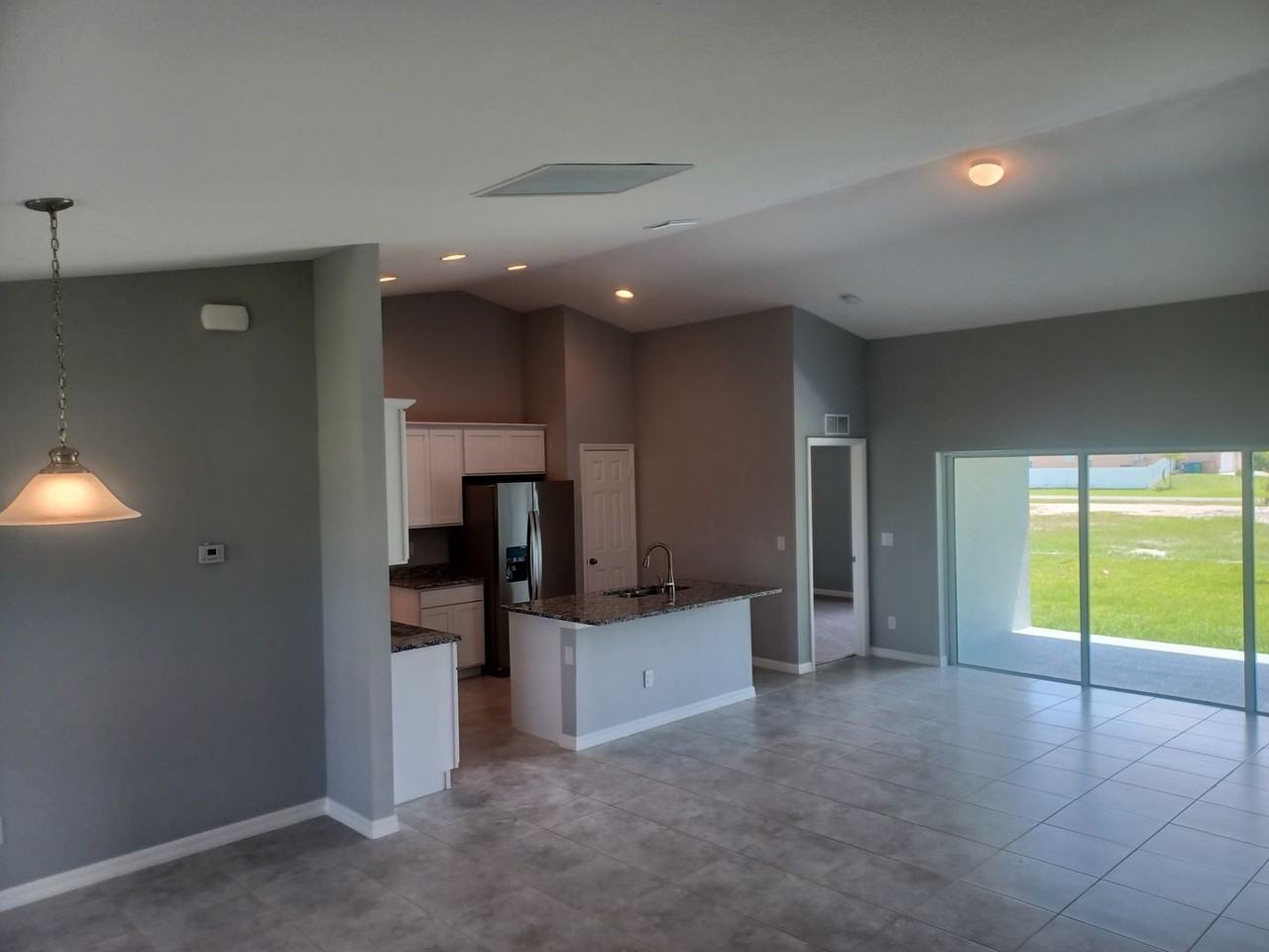 417 Sw 26th Ave - Photo 6 of 36