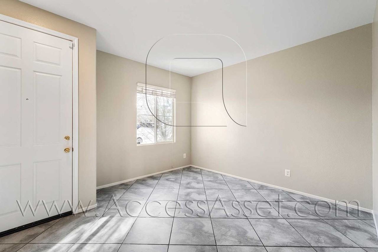 15234 Washington Ave - Photo 7 of 33