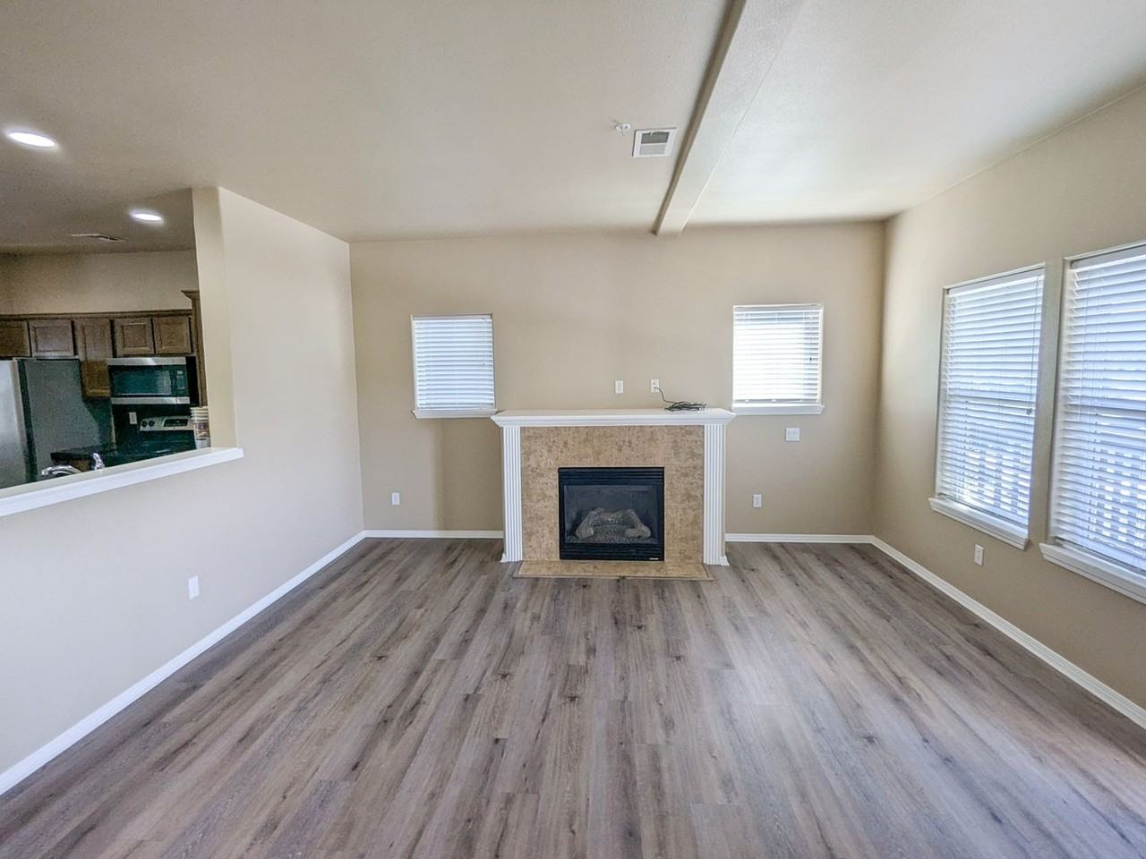 5997 Blue River Dr Se - Photo 6 of 23