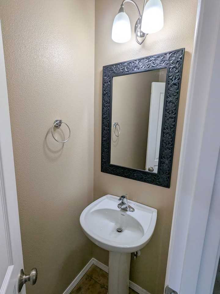 5997 Blue River Dr Se - Photo 7 of 23