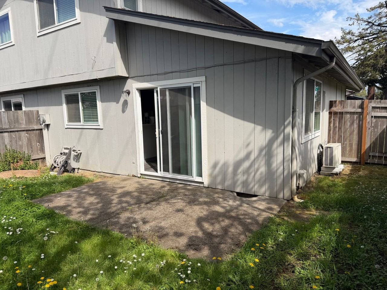 1322 Q St - Photo 4 of 27