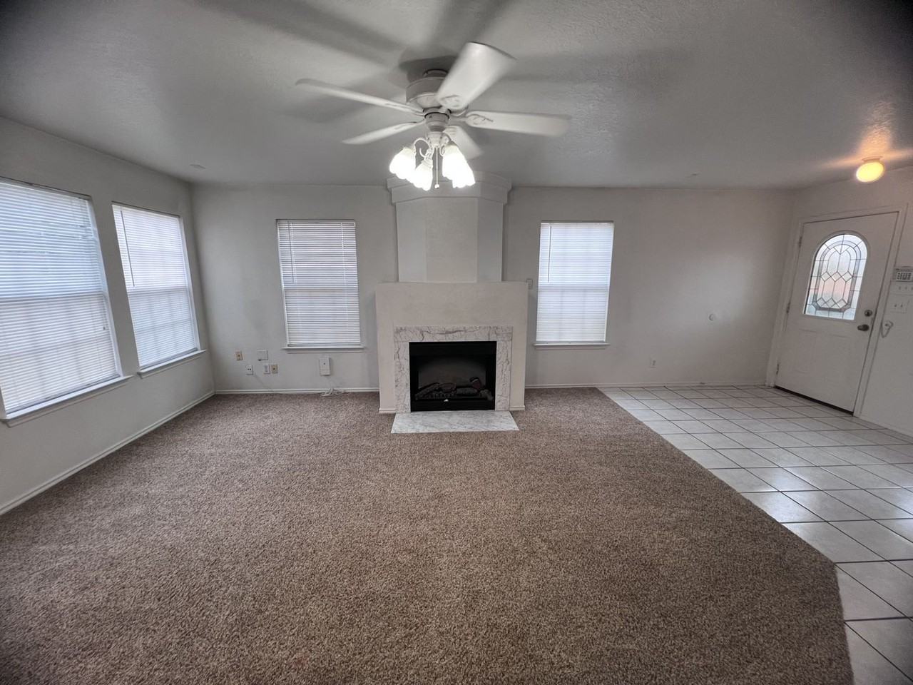 6211 Meandering Trl - Photo 4 of 31