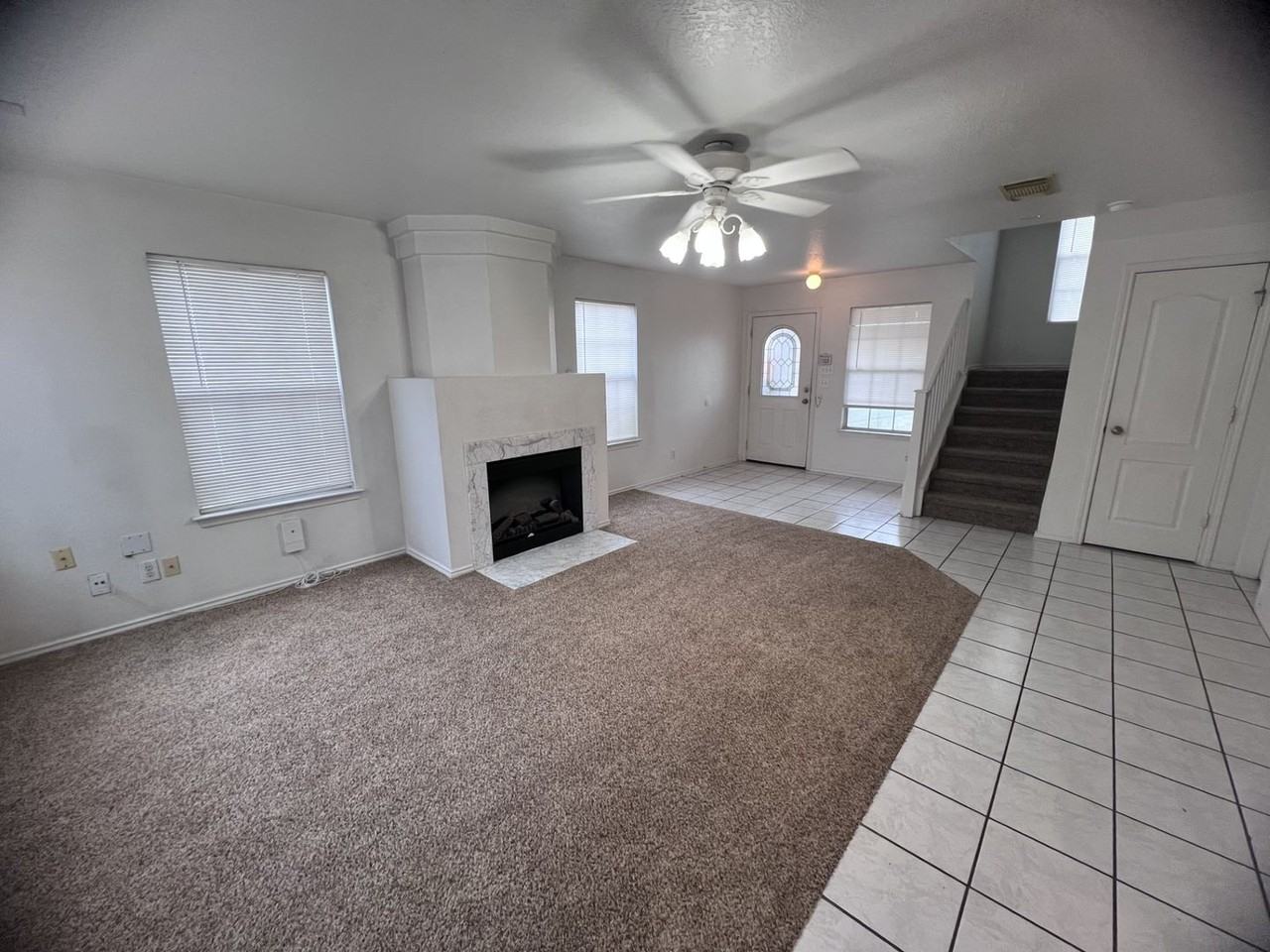 6211 Meandering Trl - Photo 5 of 31