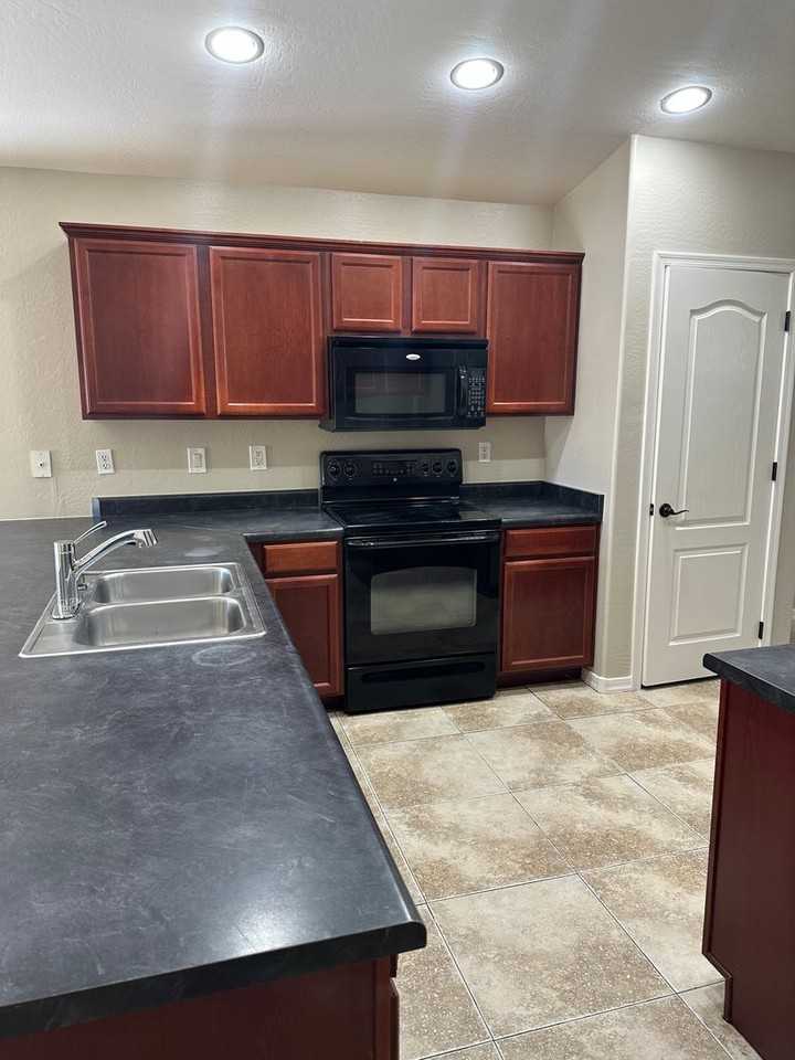 2019 W Agrarian Hills Dr - Photo 6 of 15