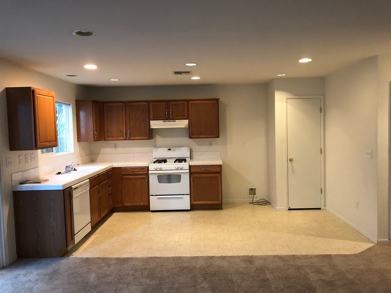 2772 Shearwater Way - Photo 4 of 14