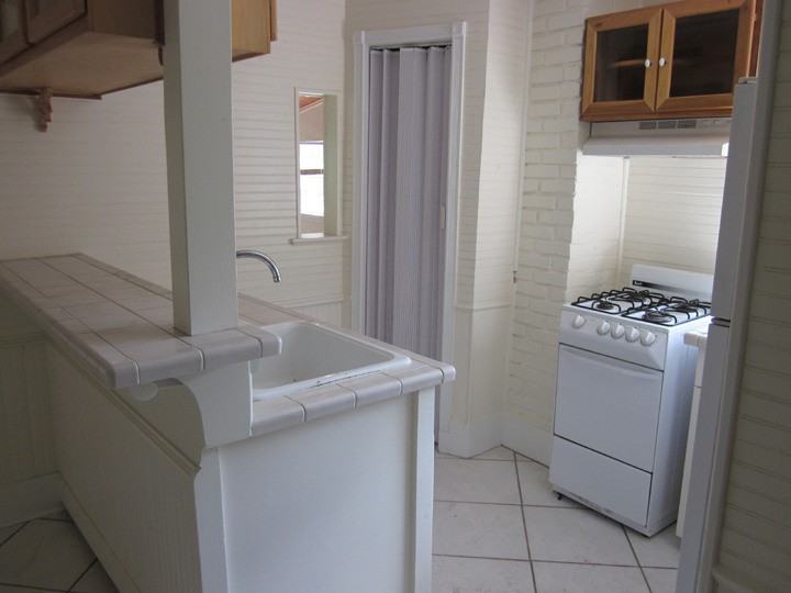 722 Ne 3rd Ave - Photo 7 of 9