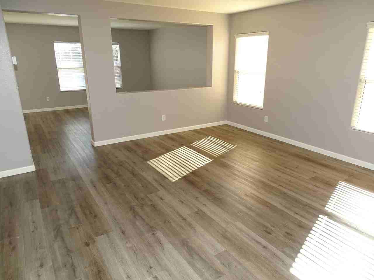 932 Purdy Lodge St - Photo 6 of 41