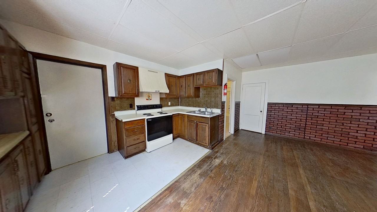 34 Water St - Photo 6 of 7