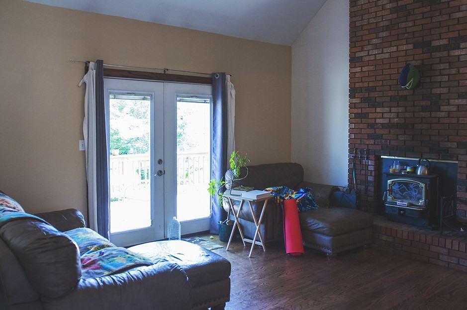 2507 Flintridge Pl - Photo 2 of 9