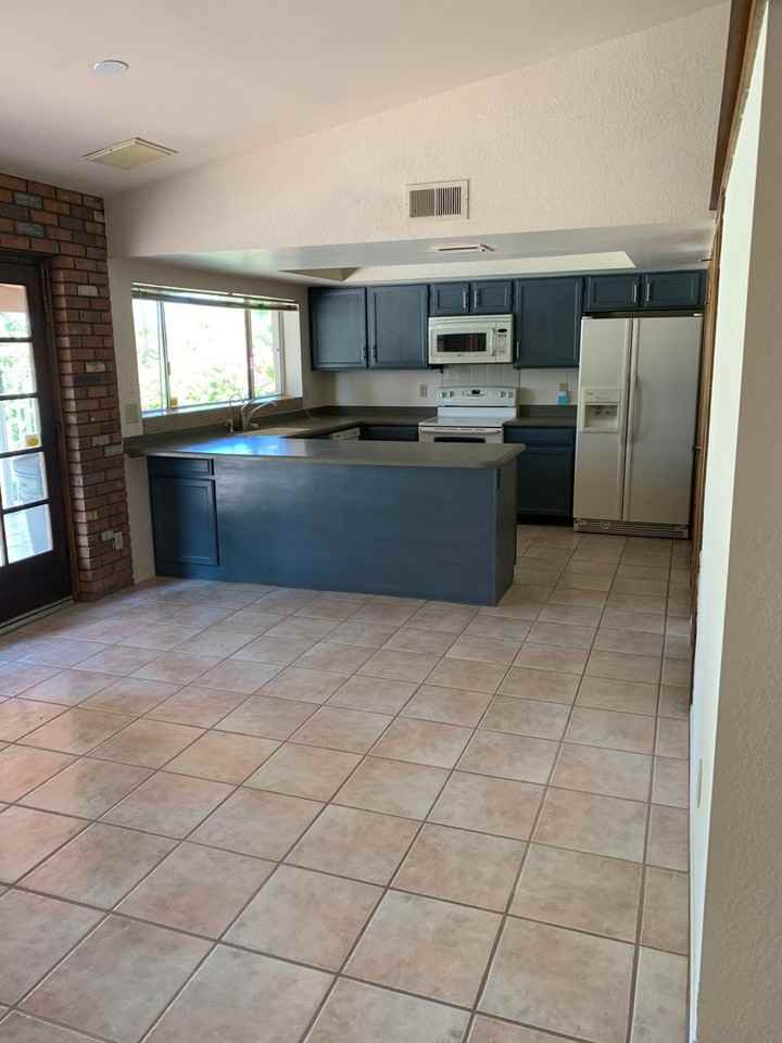 4436 E Ludlow Dr - Photo 7 of 44