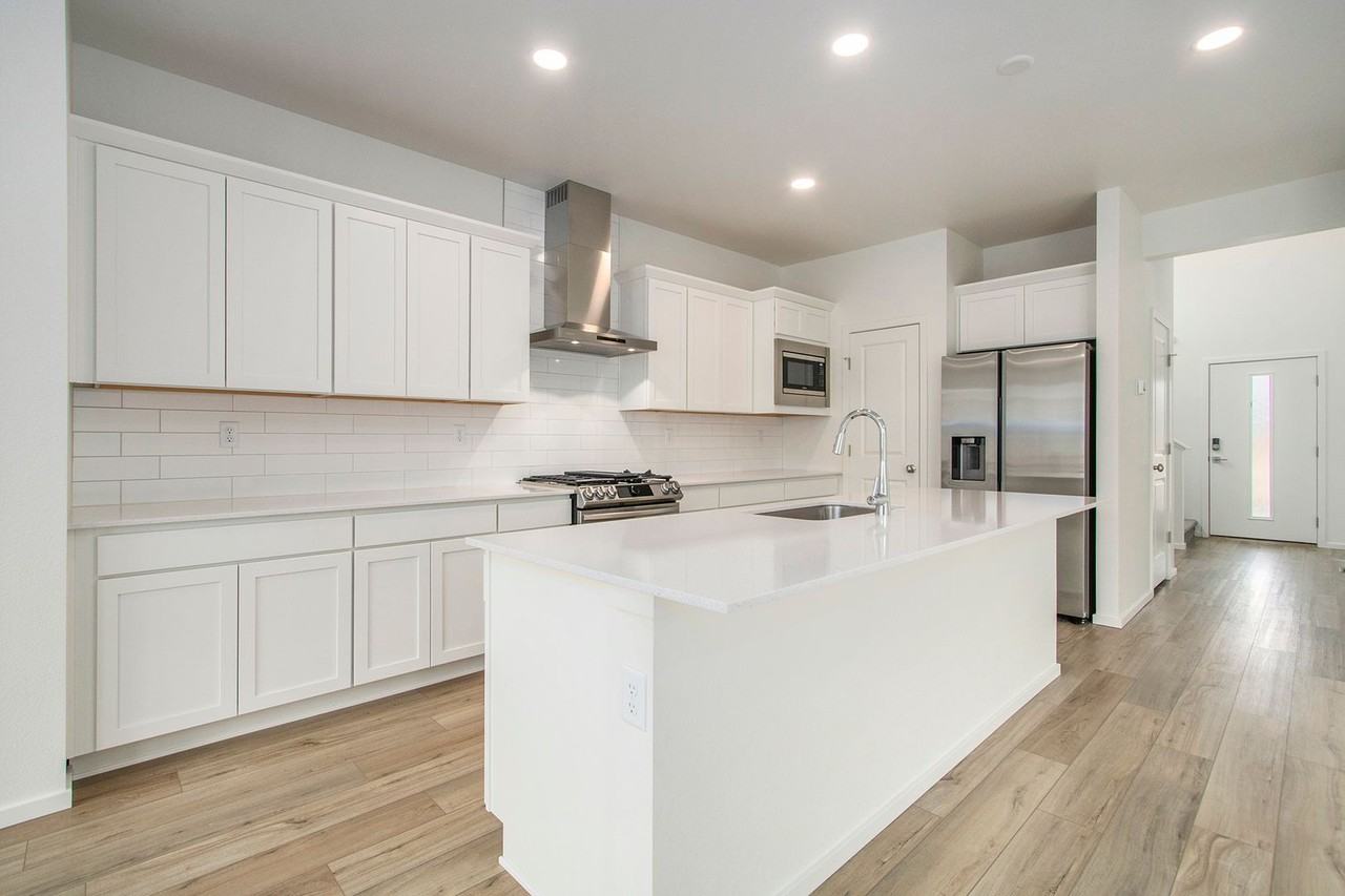 2969 Biplane St - Photo 5 of 36