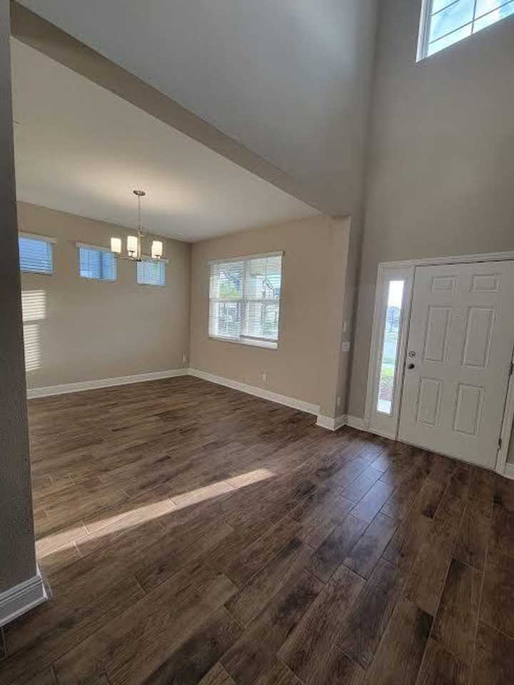 16142 Monterey Greens Cir - Photo 3 of 34