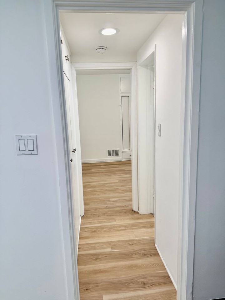 169 Almont - Photo 7 of 11