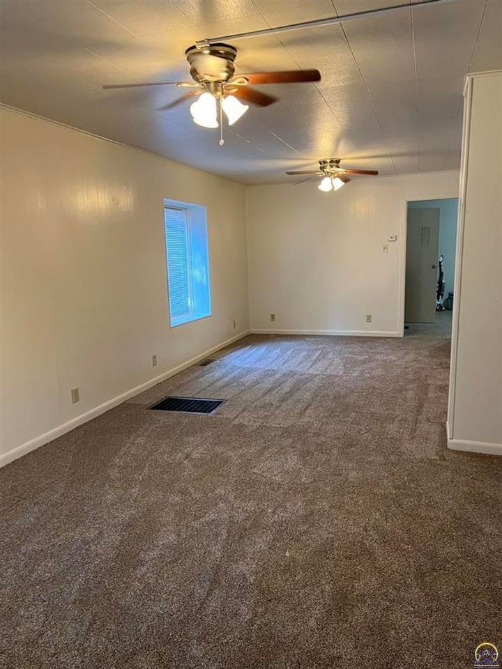 1605 Sw Clay St - Photo 2 of 14