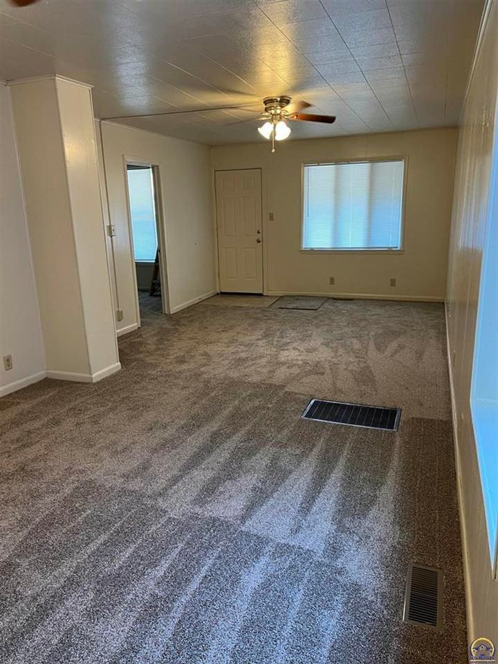 1605 Sw Clay St - Photo 3 of 14