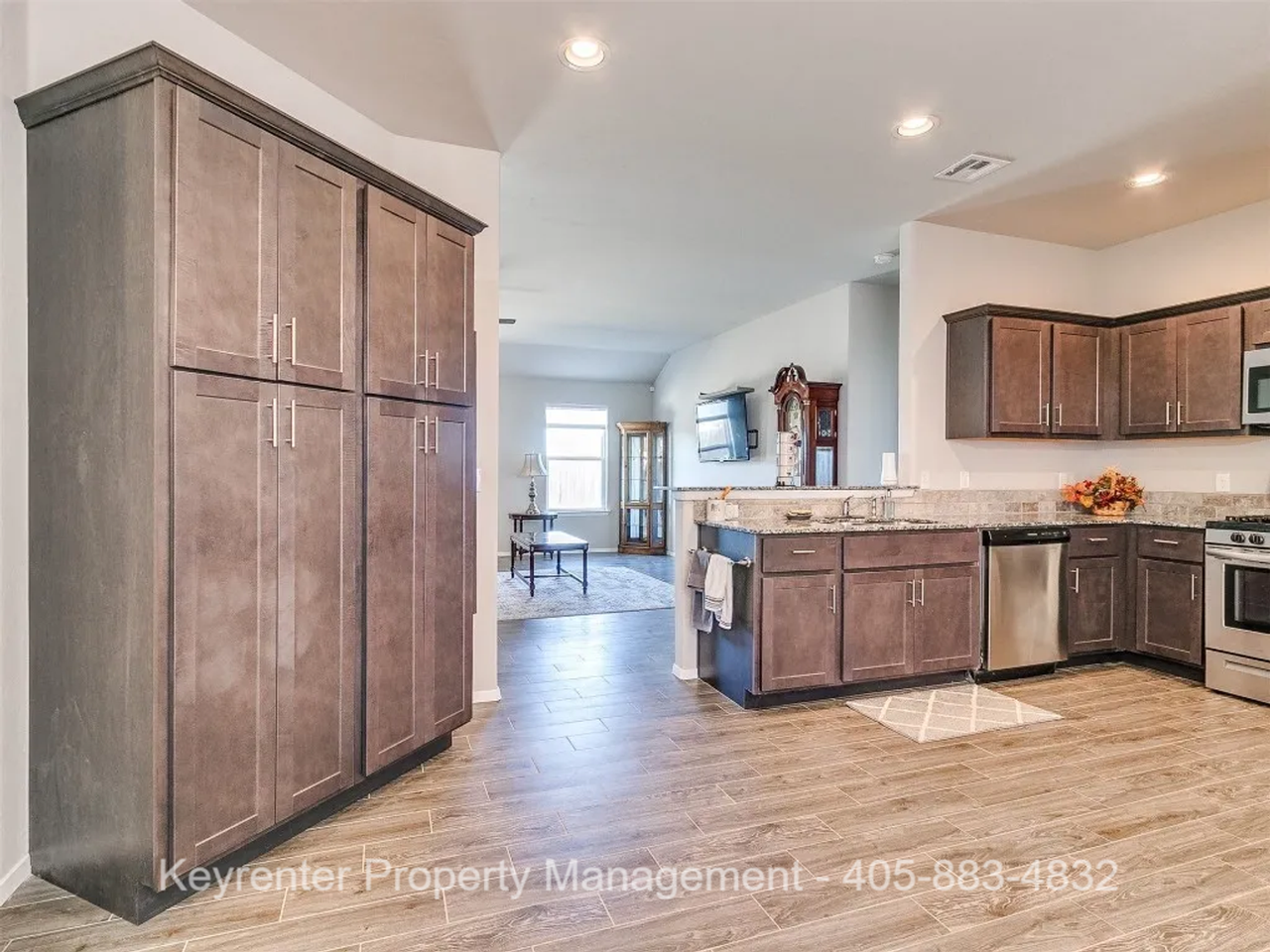 1636 Eighty Niner Ter - Photo 2 of 42