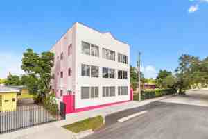 featured image of 315 Nw 32nd St