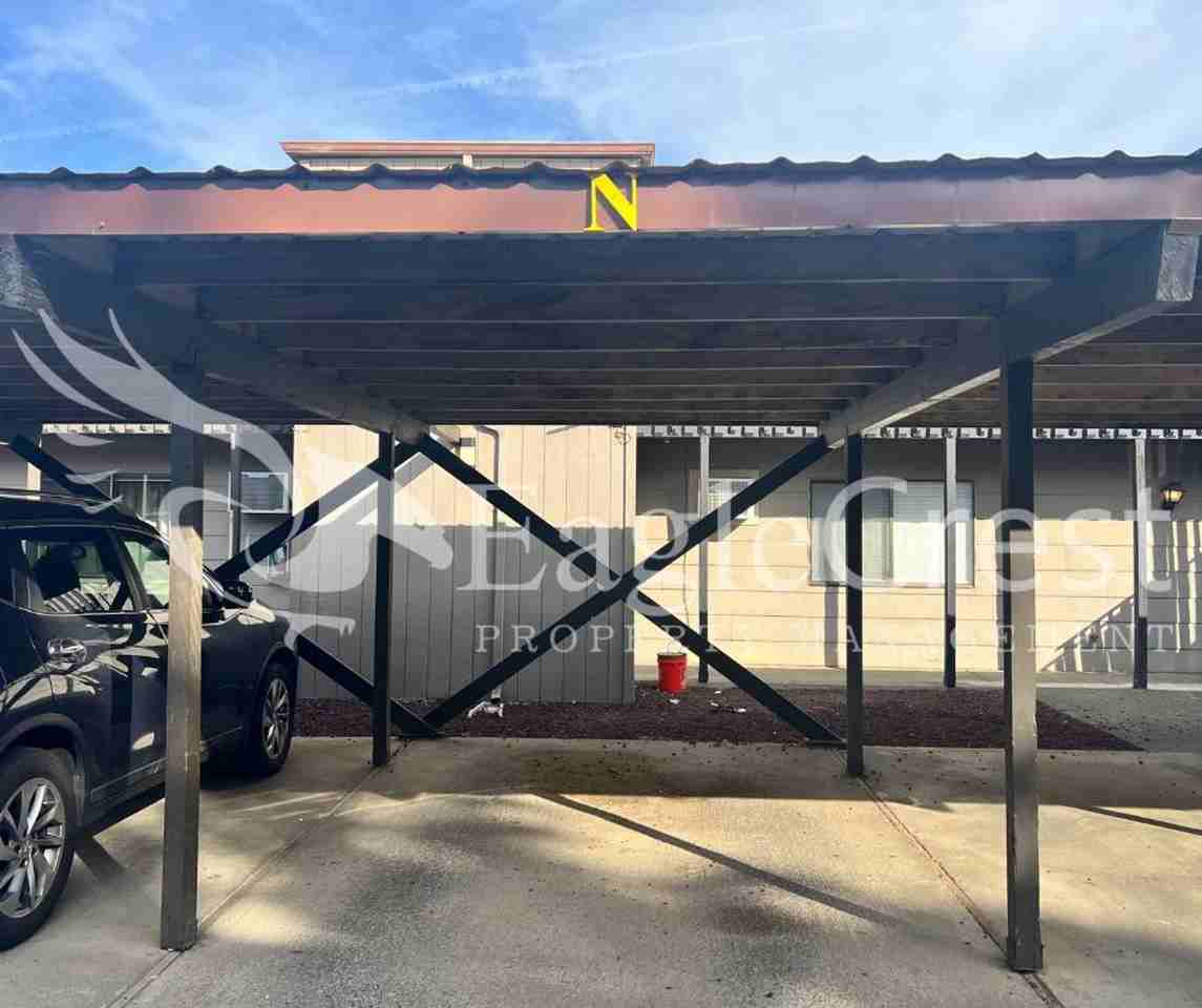 1011/1027 - Photo 3 of 3