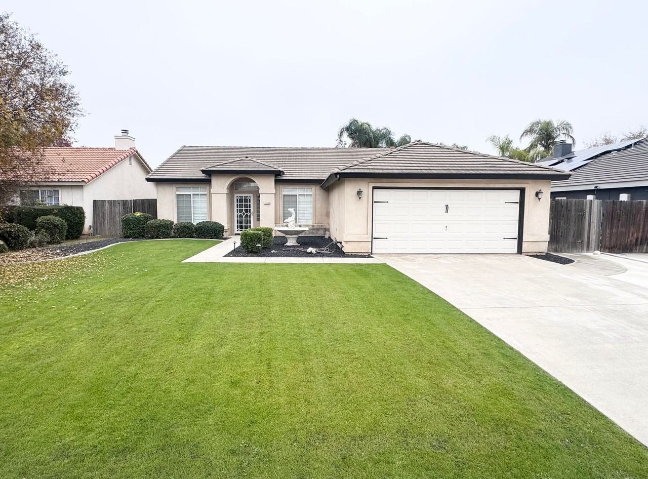 12429 Mauna Loa Ave - Photo 2 of 26