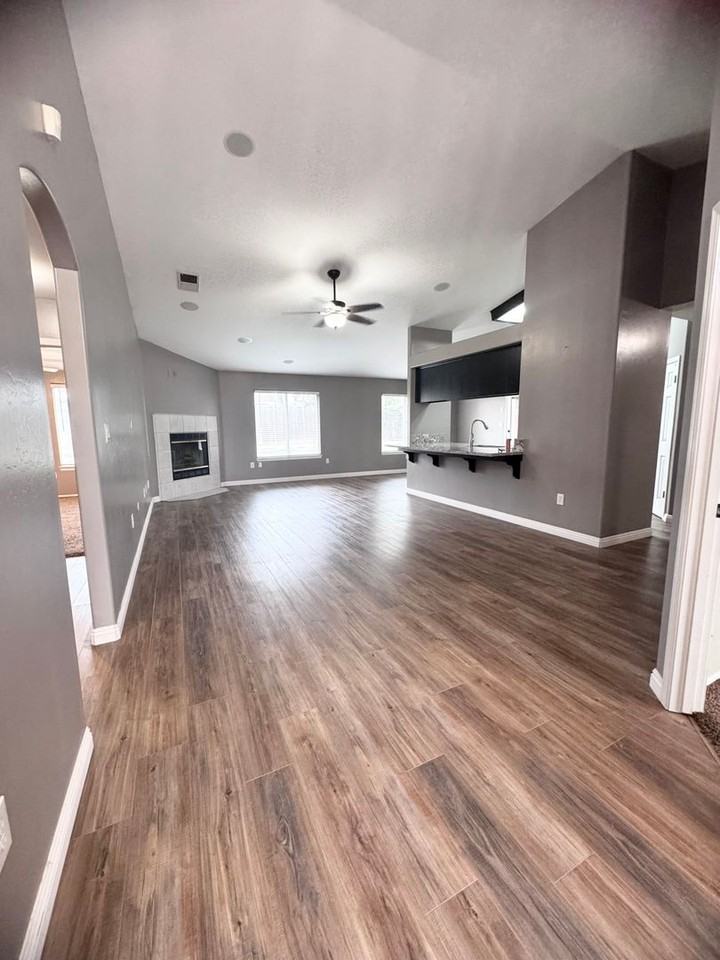 12429 Mauna Loa Ave - Photo 5 of 26