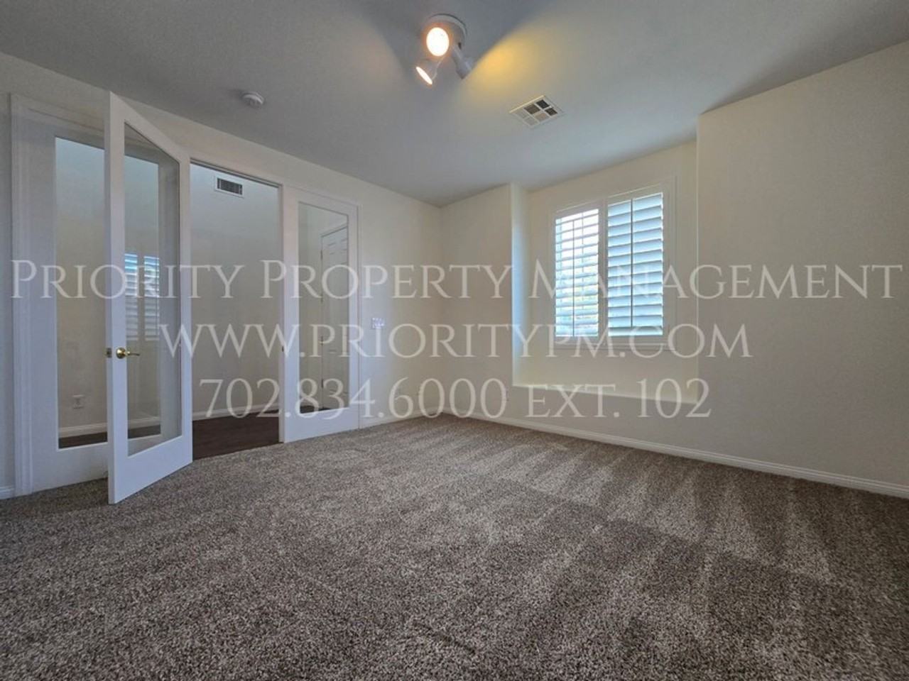 10001 Central Valley Ave - Photo 6 of 9