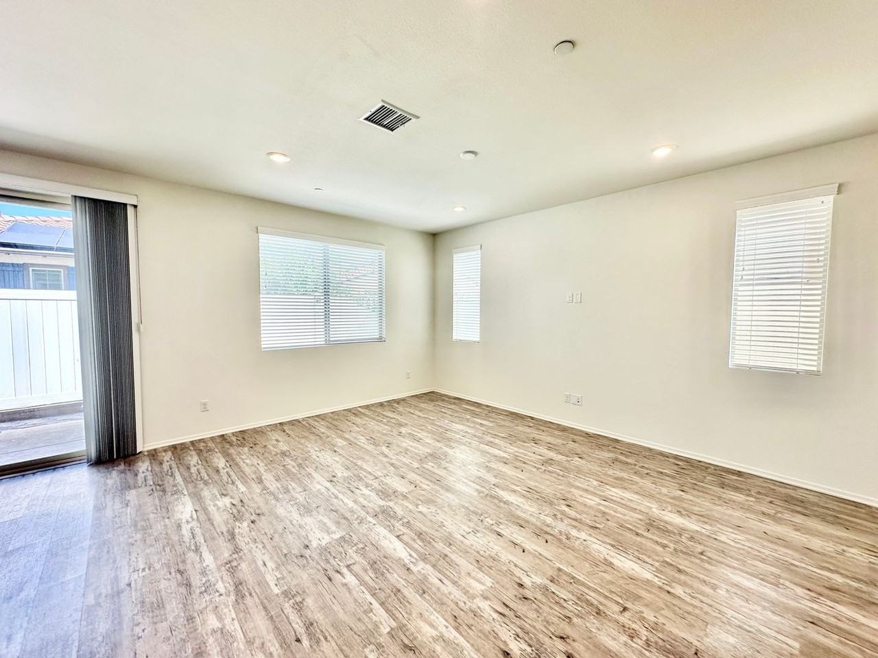 1576 Wildgrove Way - Photo 6 of 50