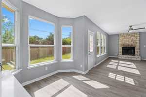 featured image of 700 Creekmont Dr