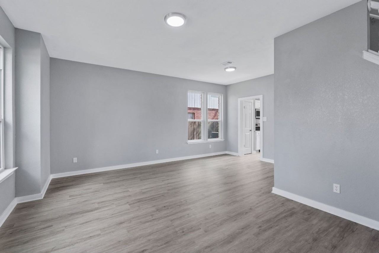 700 Creekmont Dr - Photo 7 of 38