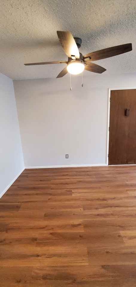 9814 Greenery Ct - Photo 5 of 18