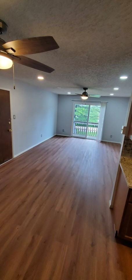 9814 Greenery Ct - Photo 6 of 18