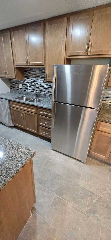 9882 Greenery Ct - Photo 2 of 13