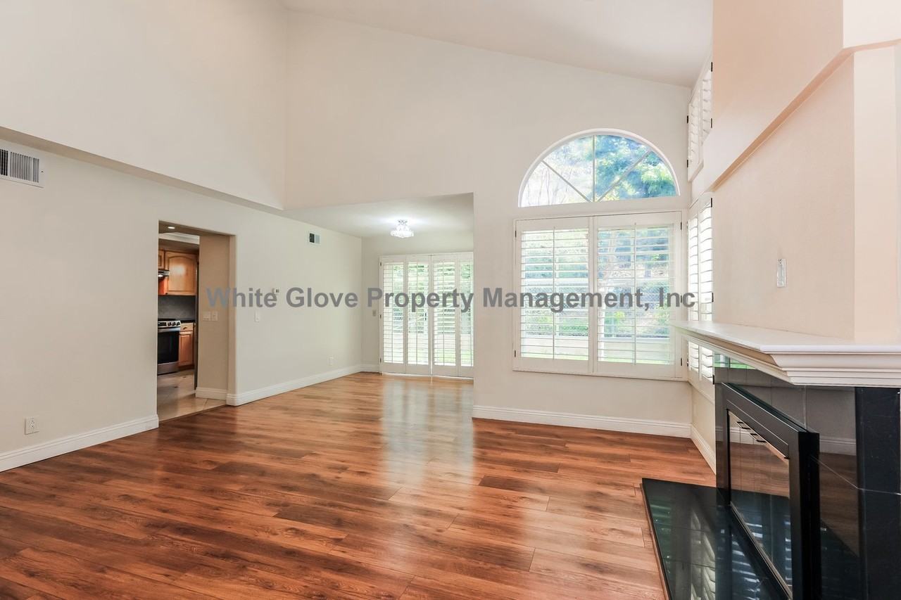 207 S Dove St - Photo 5 of 20