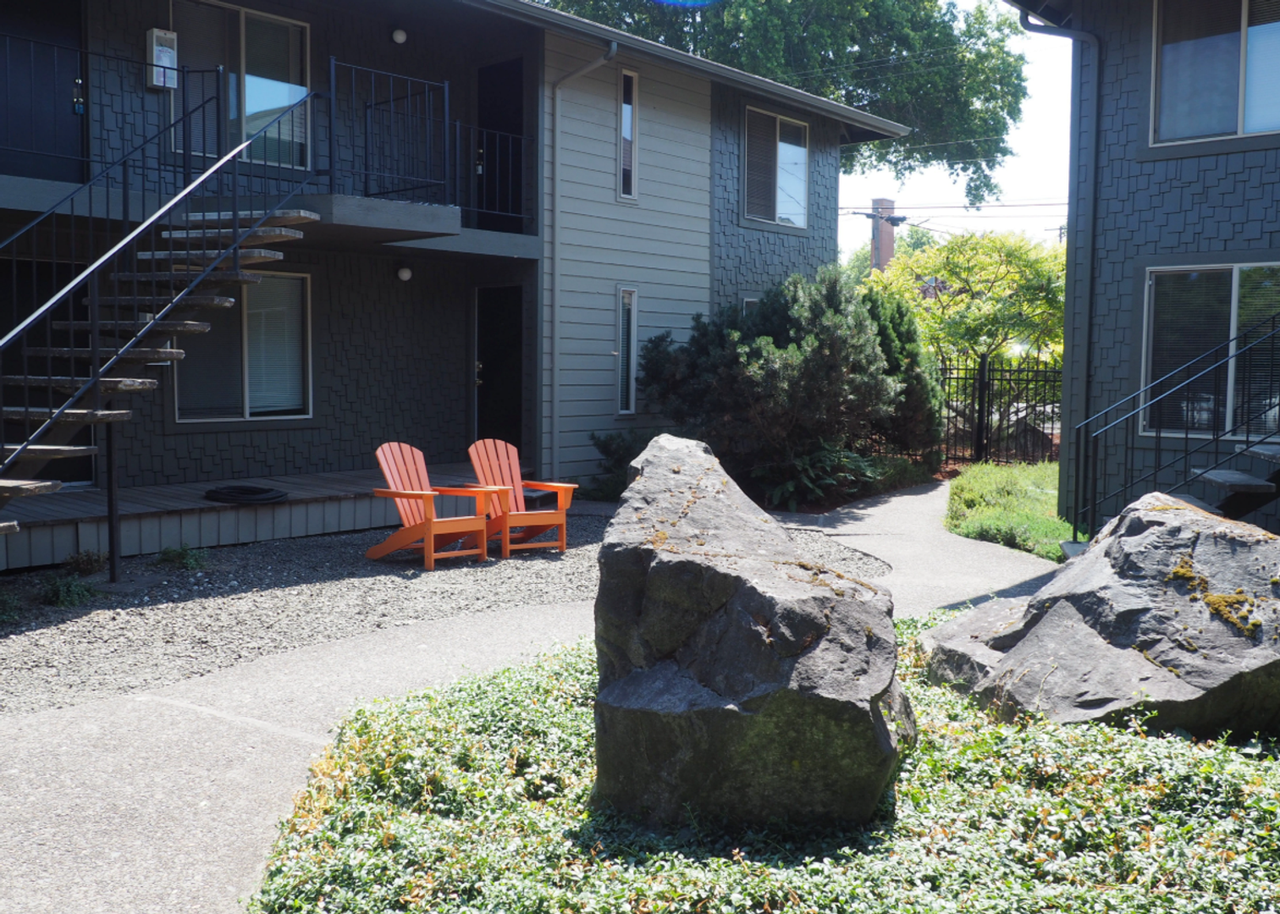 386-01 Harrison Court Corvallis LLC - Photo 4 of 21