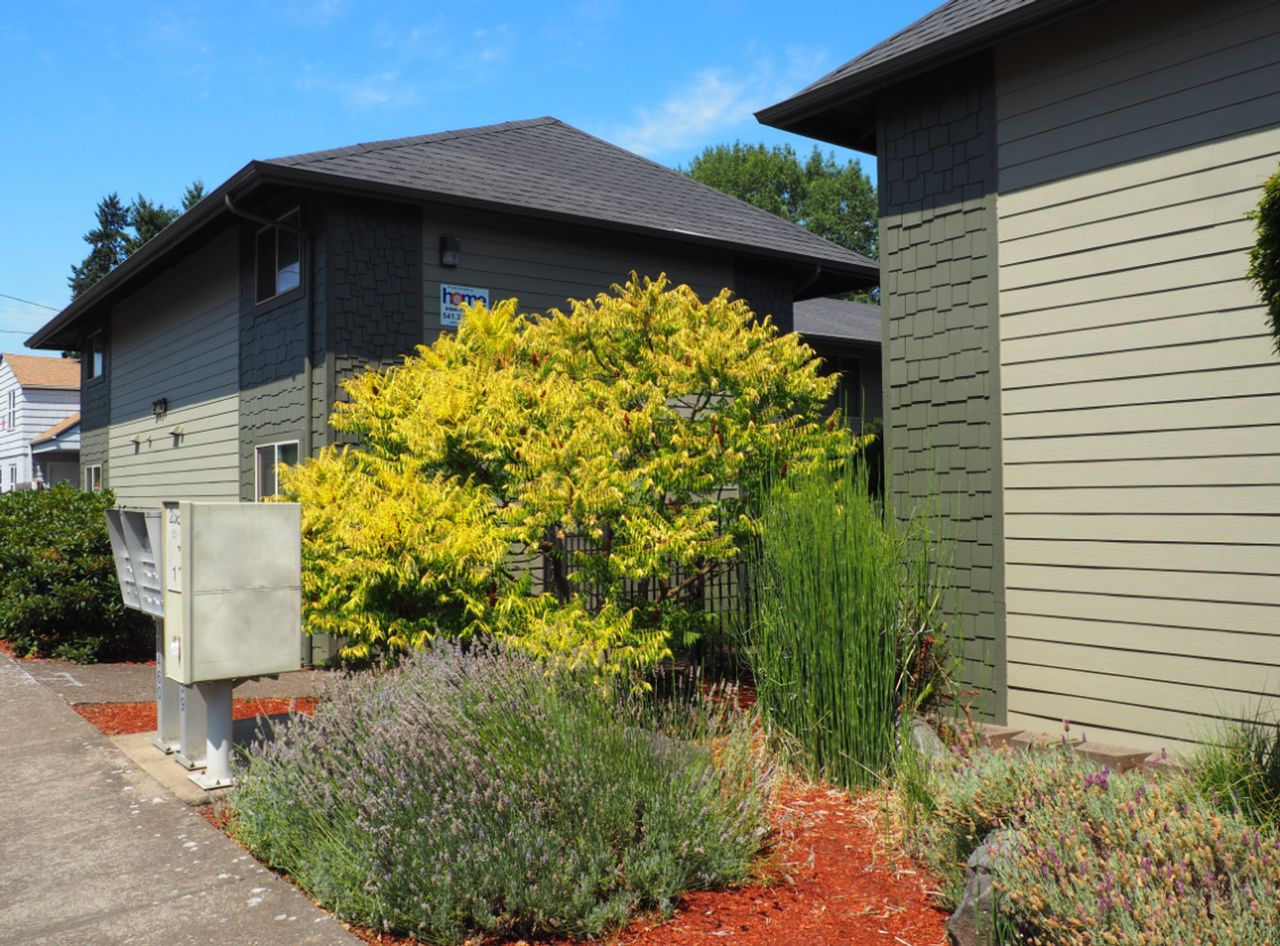 386-01 Harrison Court Corvallis LLC - Photo 5 of 21