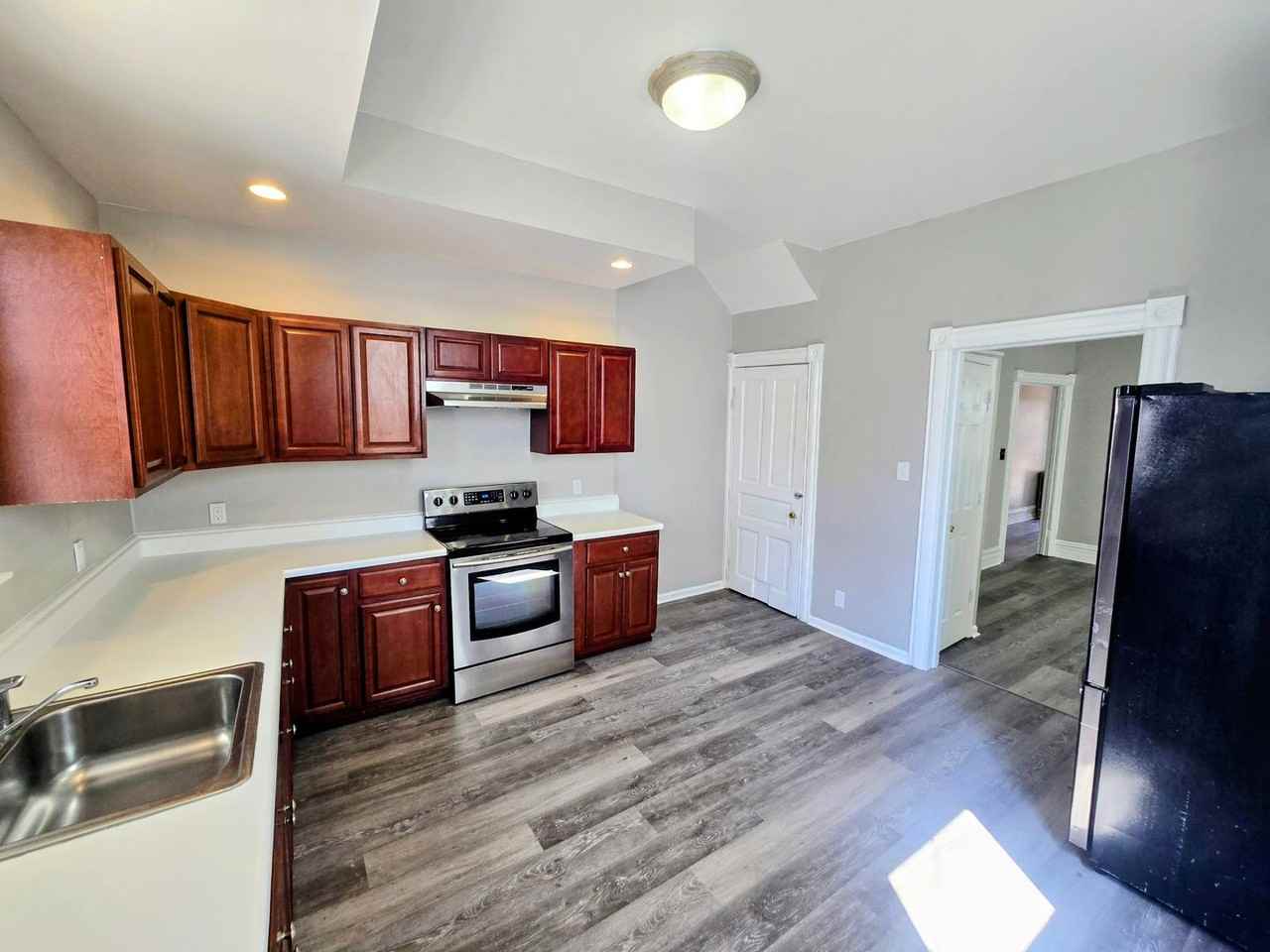 126 N Penn St - Photo 3 of 18