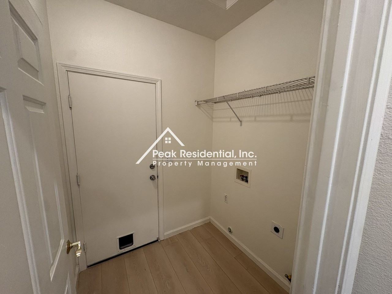 9594 Crisswell Dr - Photo 6 of 16