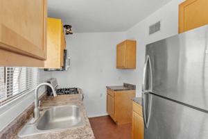 featured image of 1415 E Adelaide Dr