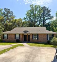 featured image of 408 Admirals Walk Dr