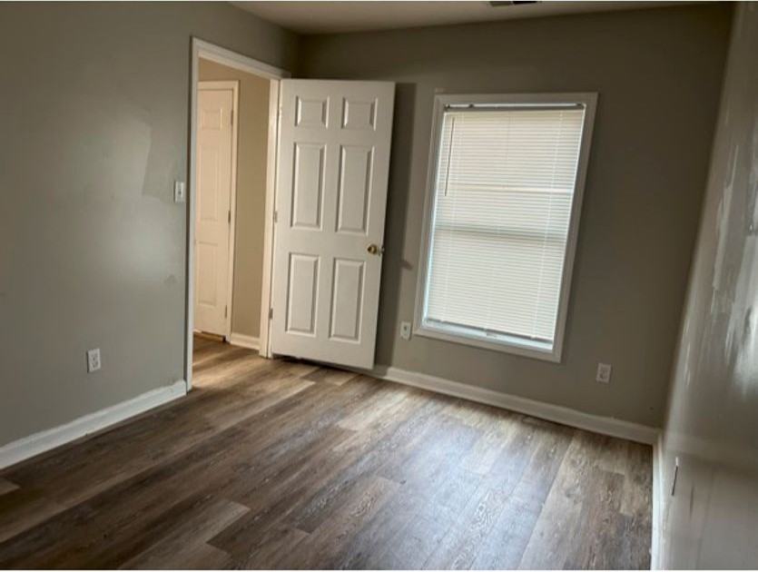 426 E Fifth St - Photo 6 of 12