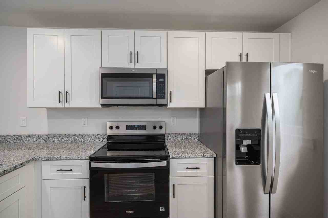 Brand-New Townhome for Lease in Hickory! - Photo 2 of 21